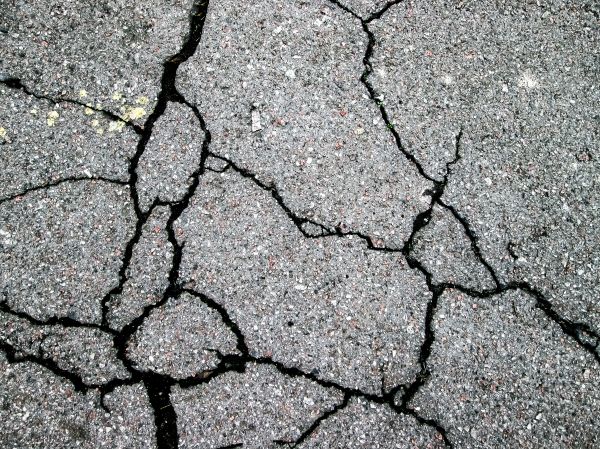 Driveway Crack Filling in Turlock
